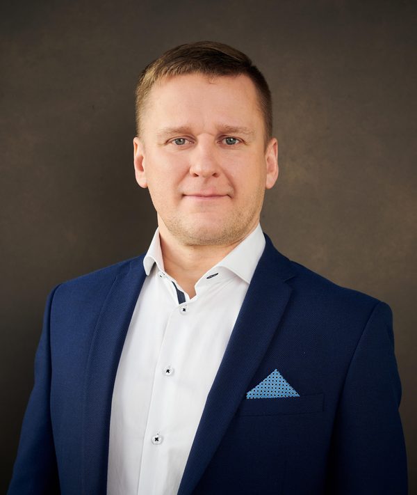 Urmas — founder of TheCRM